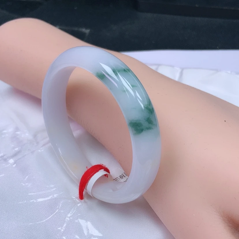 【闪购商品】翡翠手镯未镶嵌，