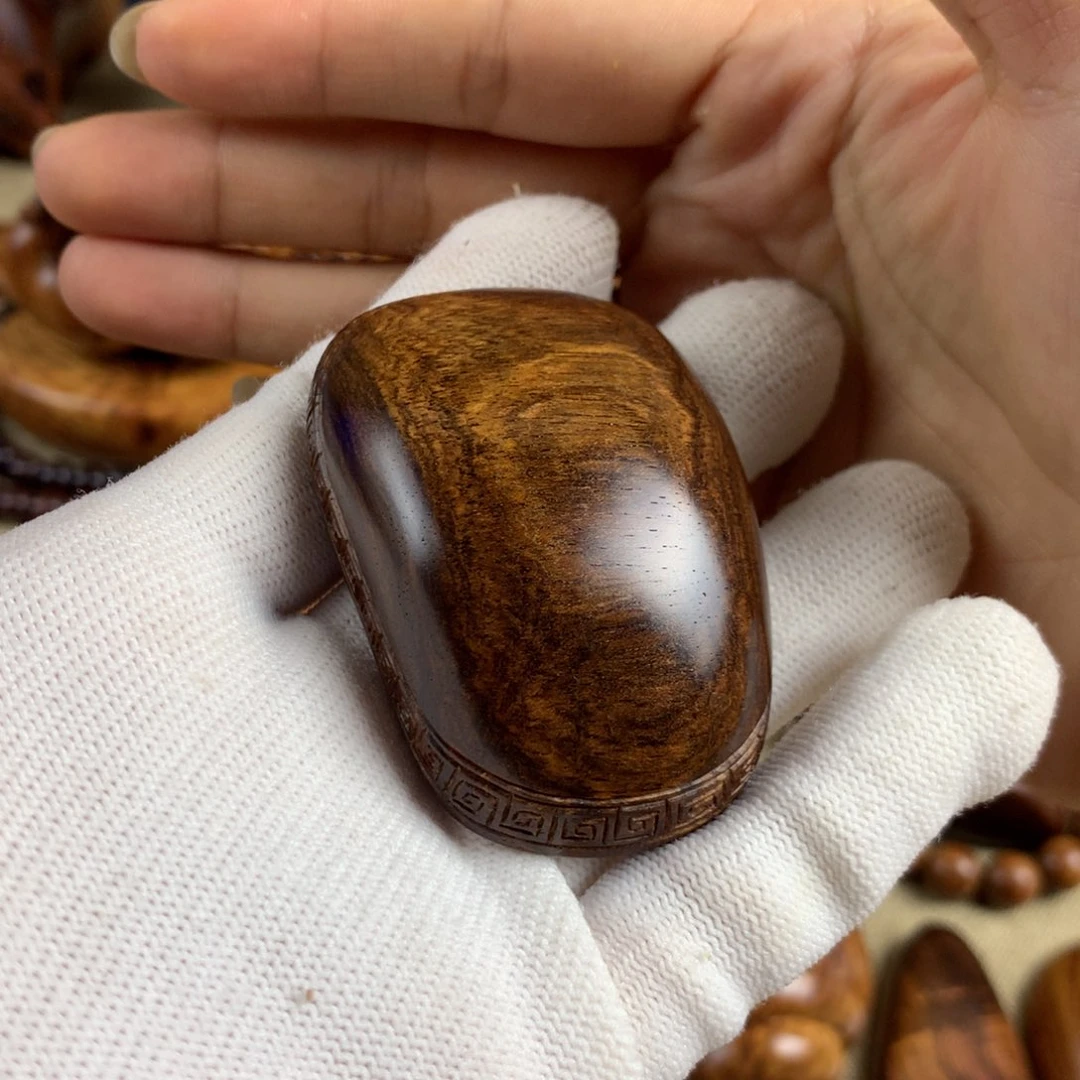 黄花梨/降香黄檀把件