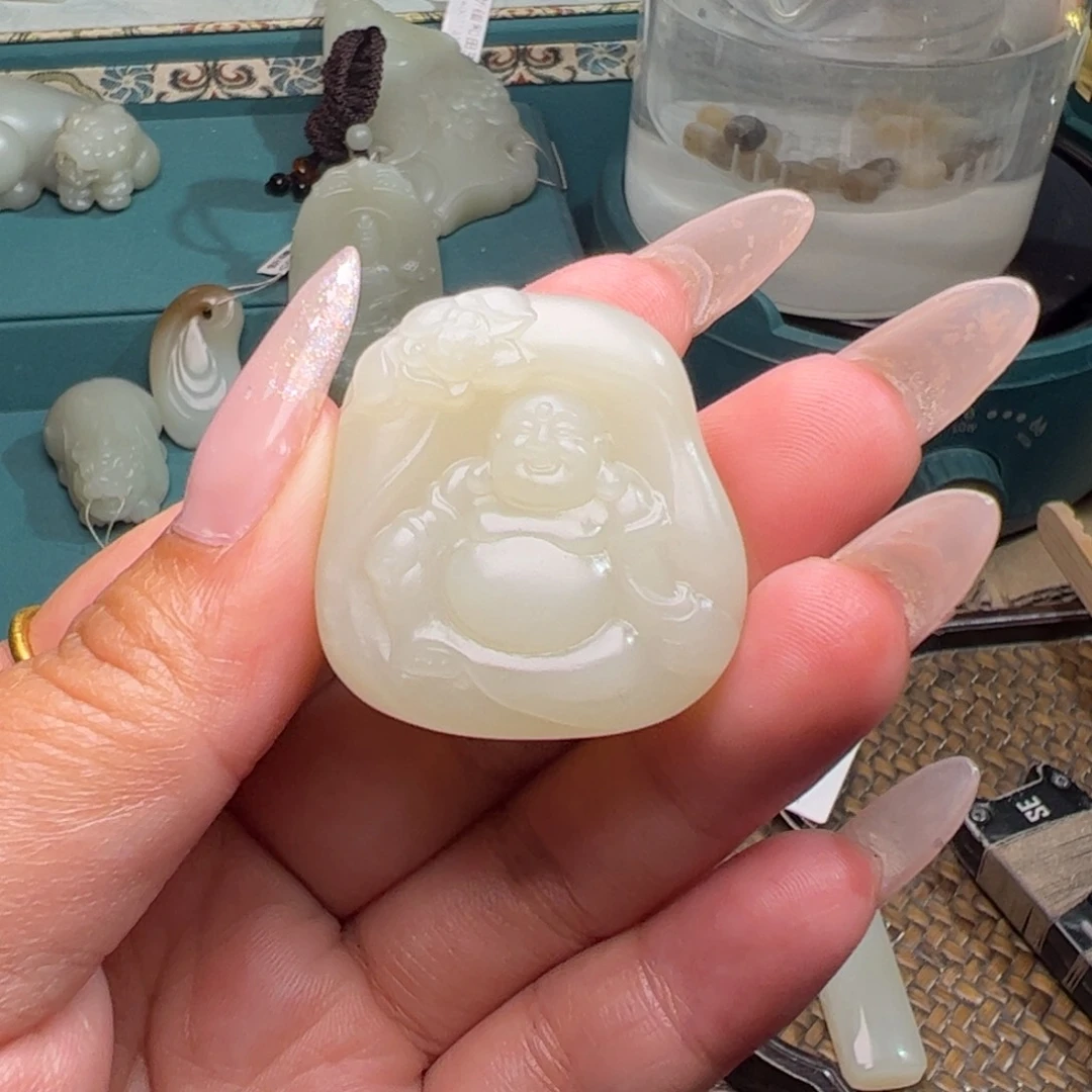 和田玉（糖玉）未镶嵌颈饰