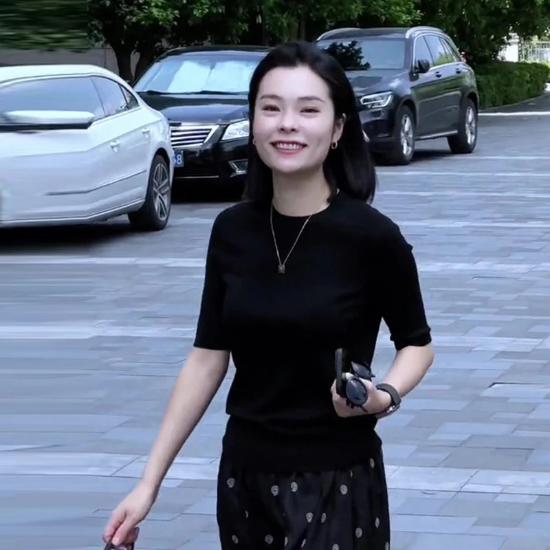 韩版简约时尚圆领短袖T恤女夏季新款修身显瘦针织衫气质休闲上衣