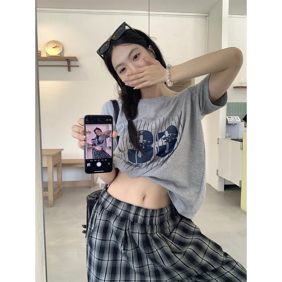 美式慵懒字母斜肩短袖T恤女2025夏季新款宽松设计感小众百搭上衣