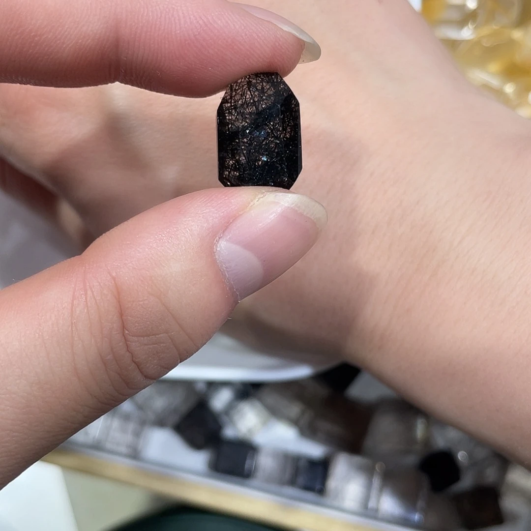 水晶珠宝半成品未镶嵌依*打孔，不退不换