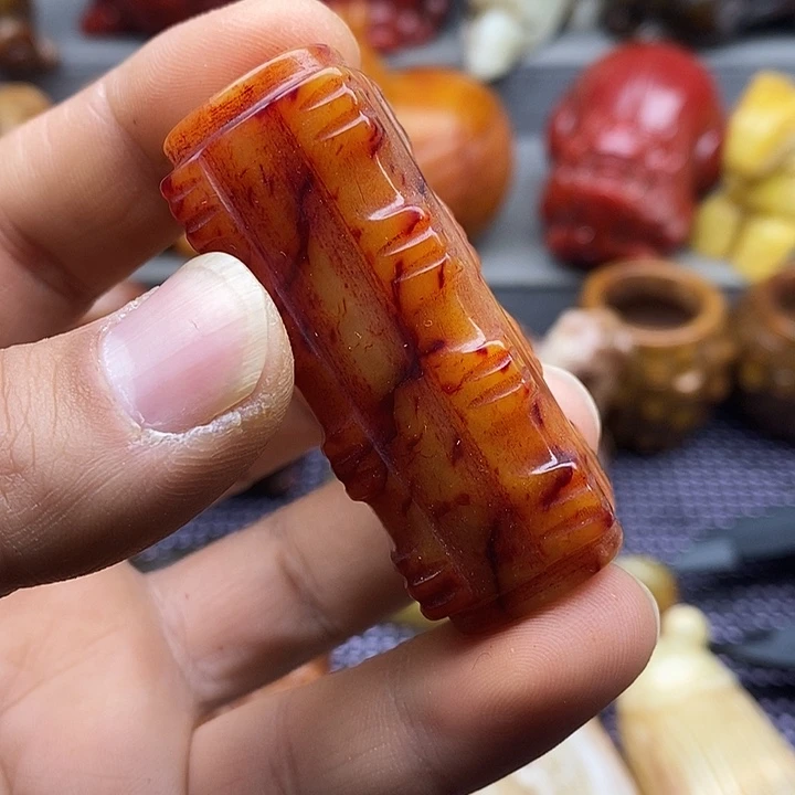 未镶嵌蛇纹石玉颈饰