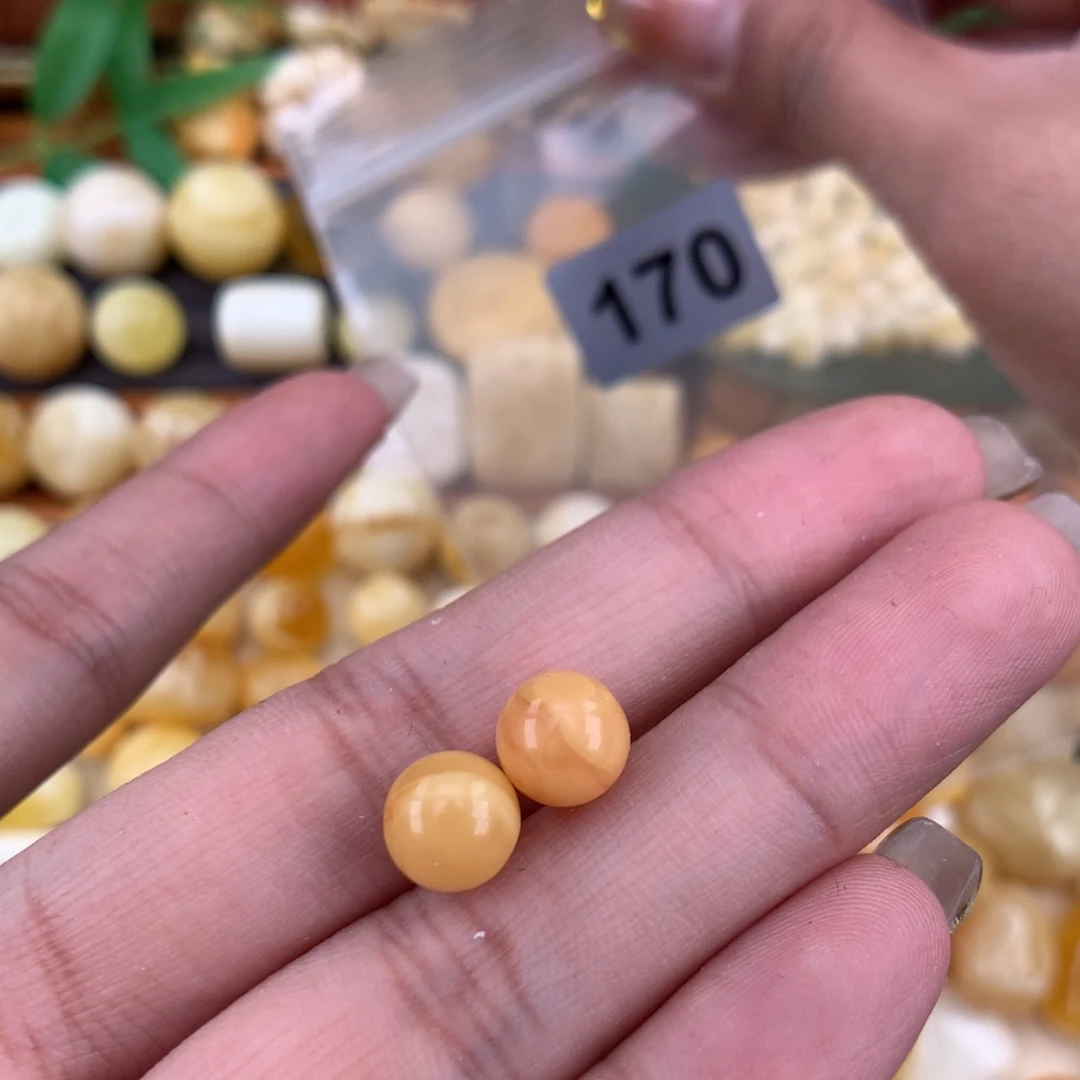 琥珀珠宝奇石未镶嵌8.1