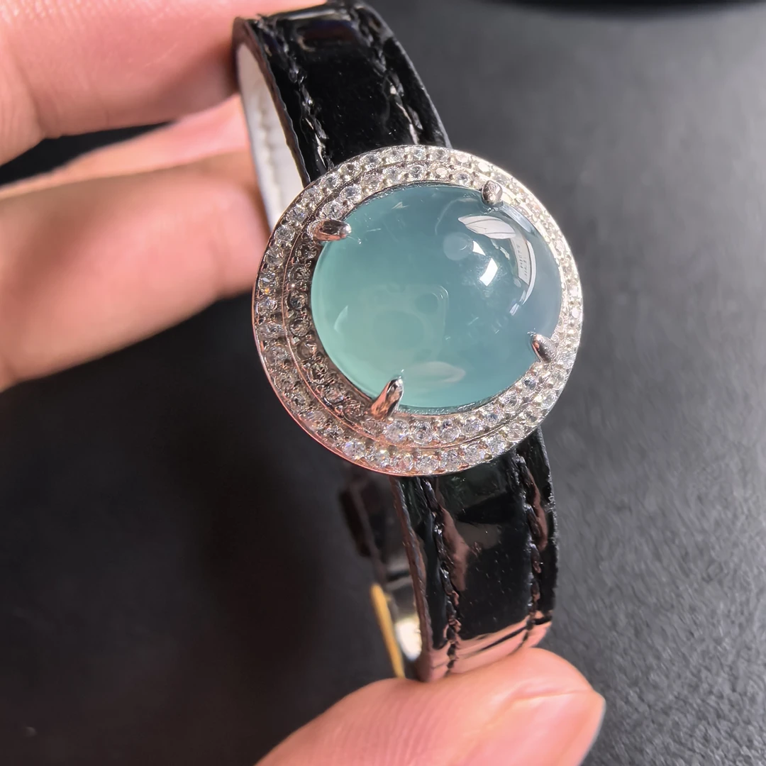 天然翡翠A货精美冰透