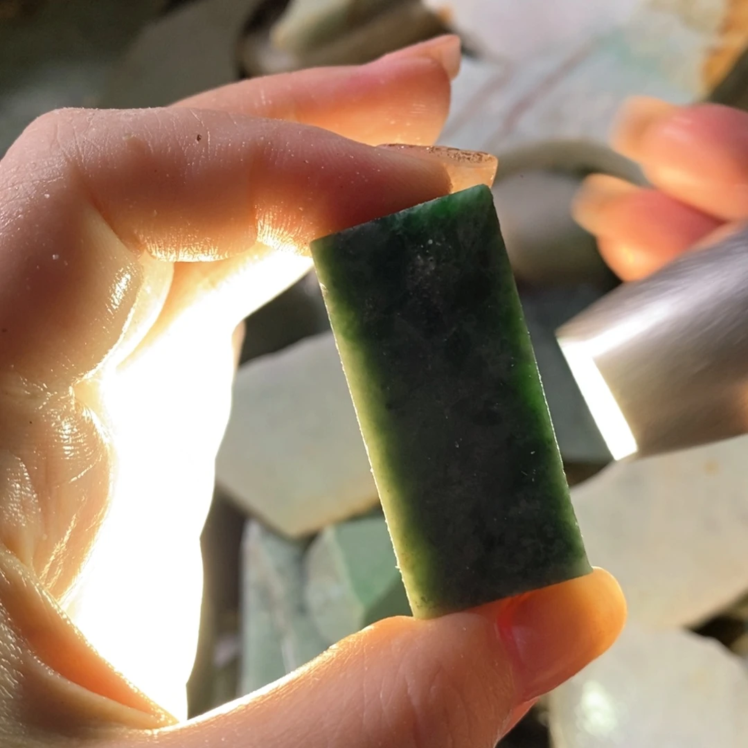 颈饰未镶嵌翡翠天然翡翠