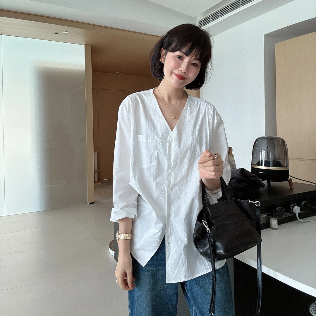 秋季韩版V领单排扣纯色简约高级感复古长袖衬衫