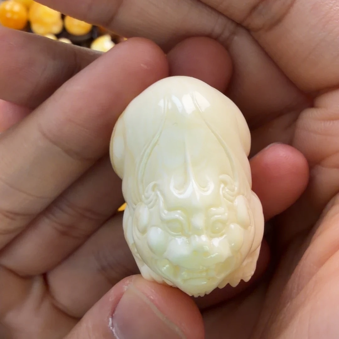 琥珀未镶嵌珠宝奇石13g