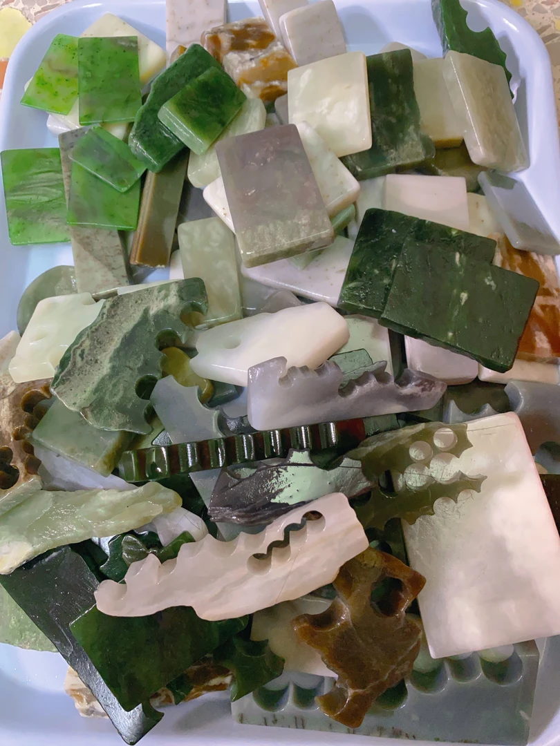 天然和田玉19.9任选2斤边角料小碎料用于鱼缸花盆造景练手料