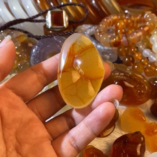 玛瑙/玉髓玛瑙吊坠未镶嵌