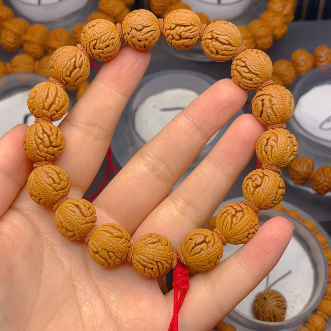 吊坠桃核龙鳞绣球1.5