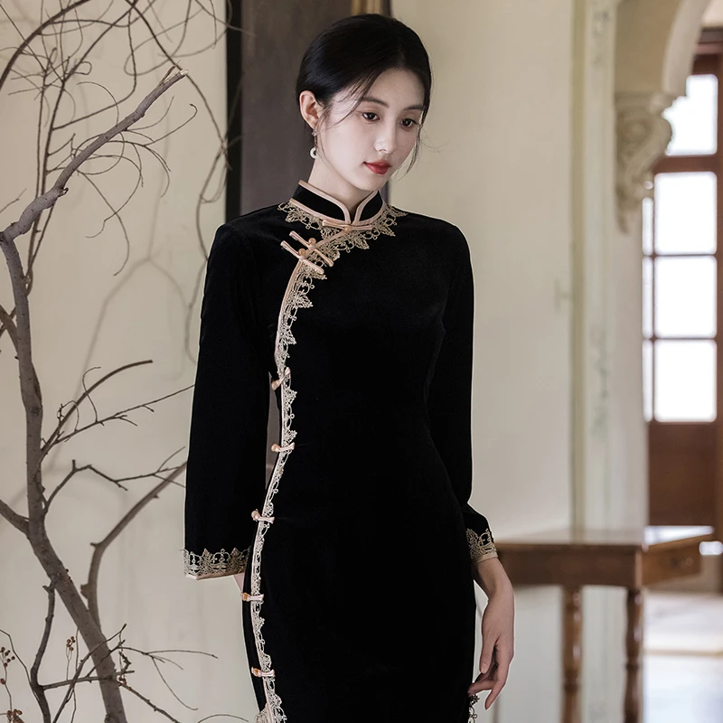 绝美新中式旗袍2025新款秋冬日常可穿丝绒复古国风妈妈改良连衣裙