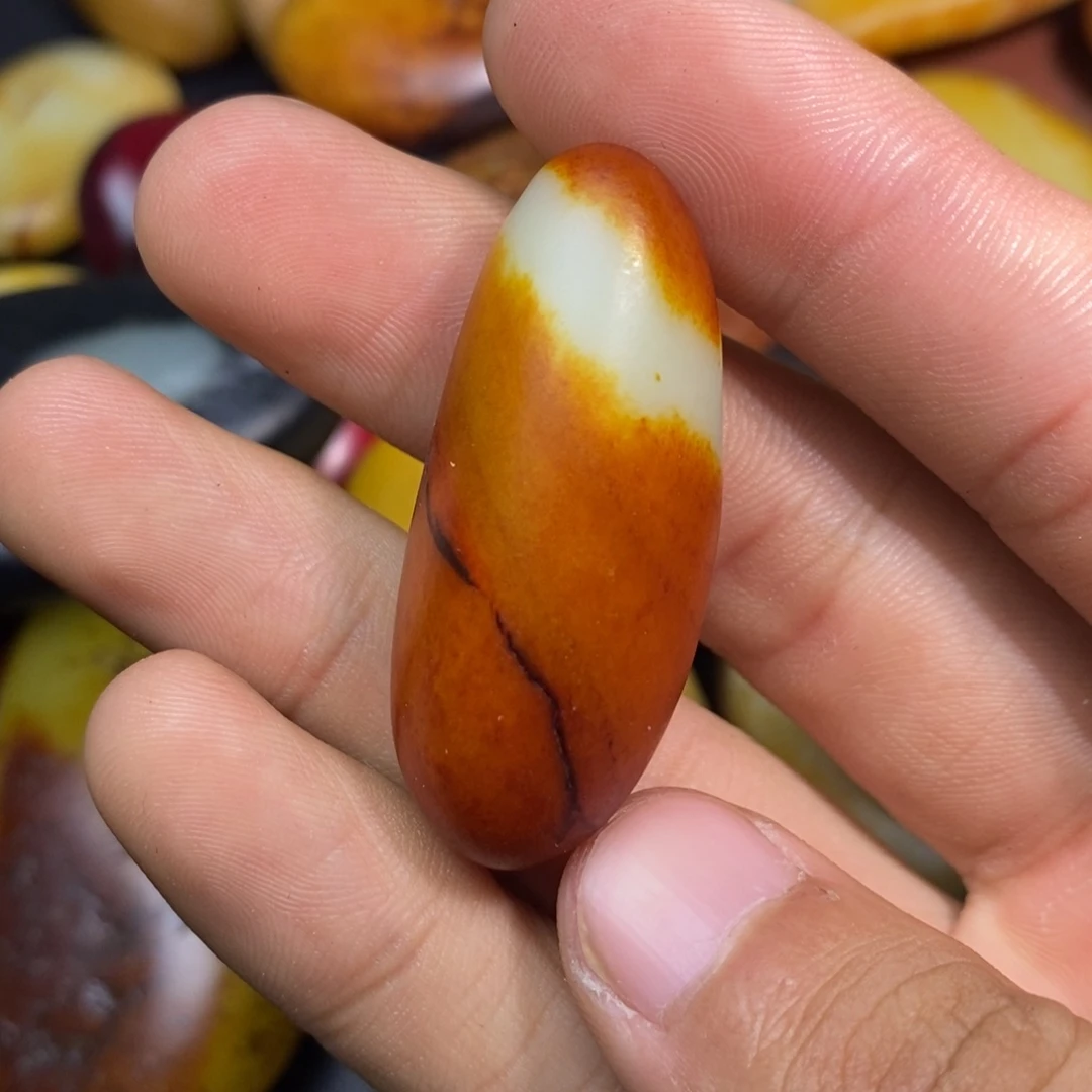 和田玉未镶嵌珠宝奇石