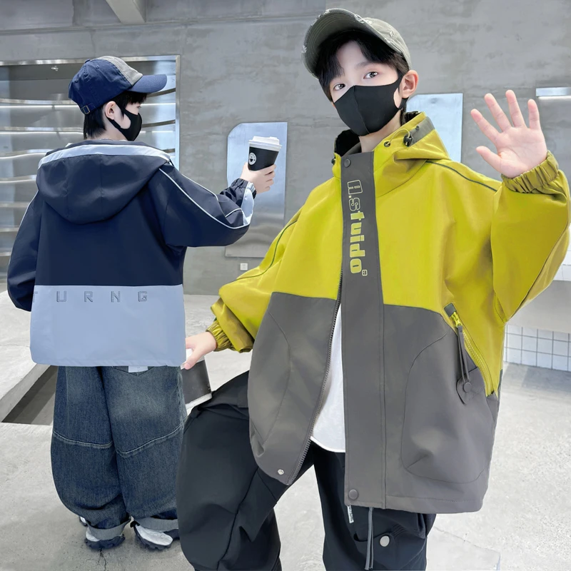 宇轩童男童2025秋款中大童新款拼色卡条拉链冲锋衣拼色外套