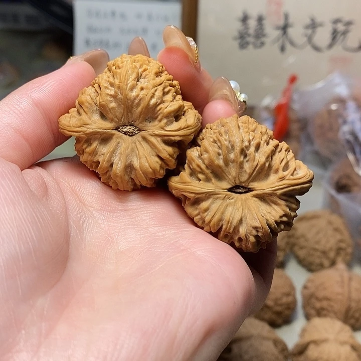 文玩核桃吊坠39南疆