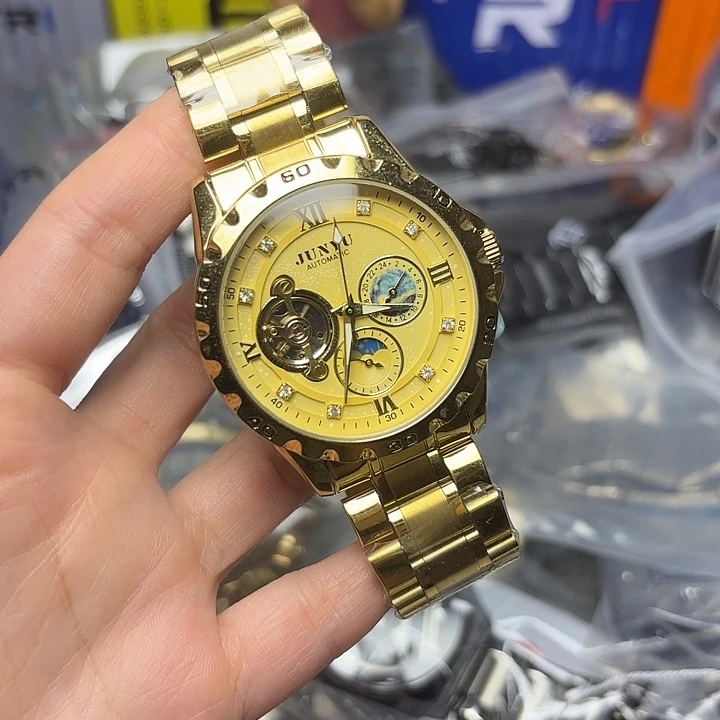 钢猪皮（革）石英机芯