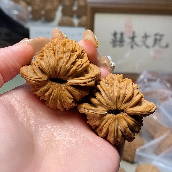 文玩核桃吊坠44四座楼