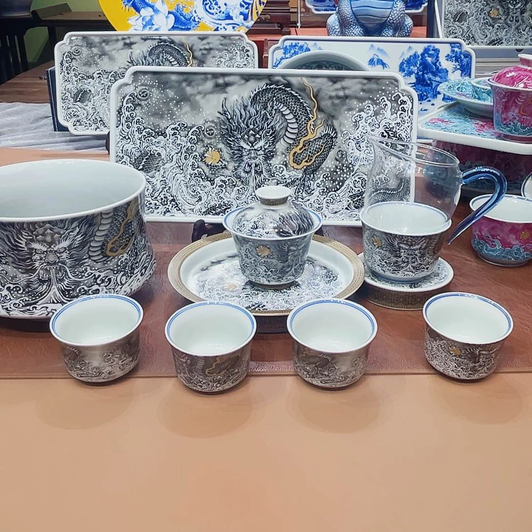 摆件景德镇陶瓷研究所工作多年一直