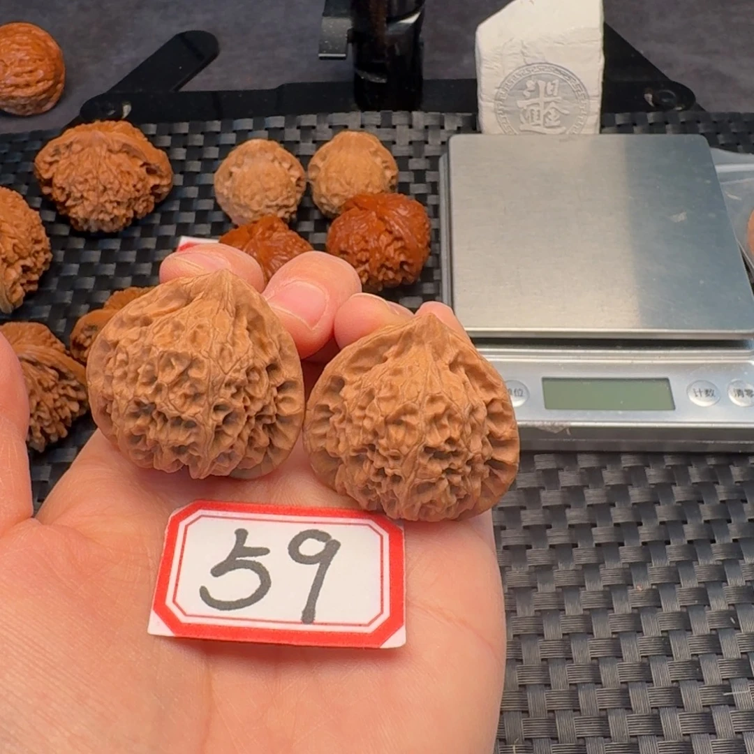 文玩核桃把件全品37尺宫灯