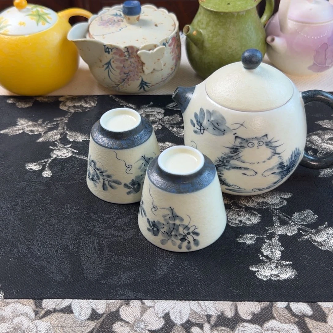 茶具等产品的生产和销售为