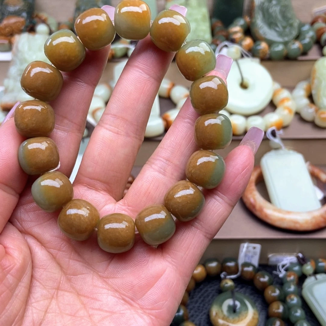 东***起手串未镶嵌透闪石质玉