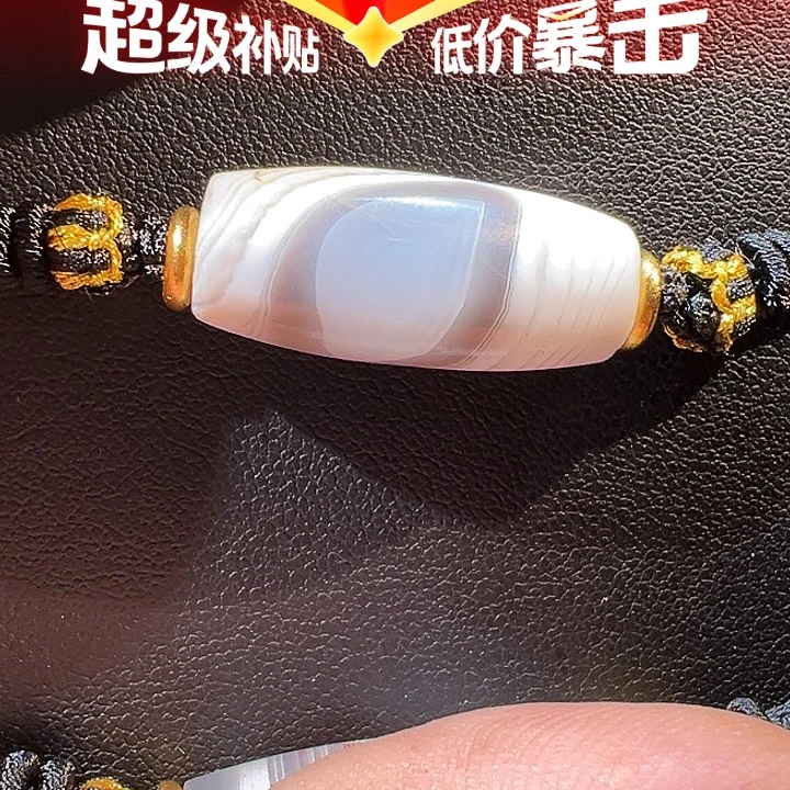 凹***曼配饰配饰。