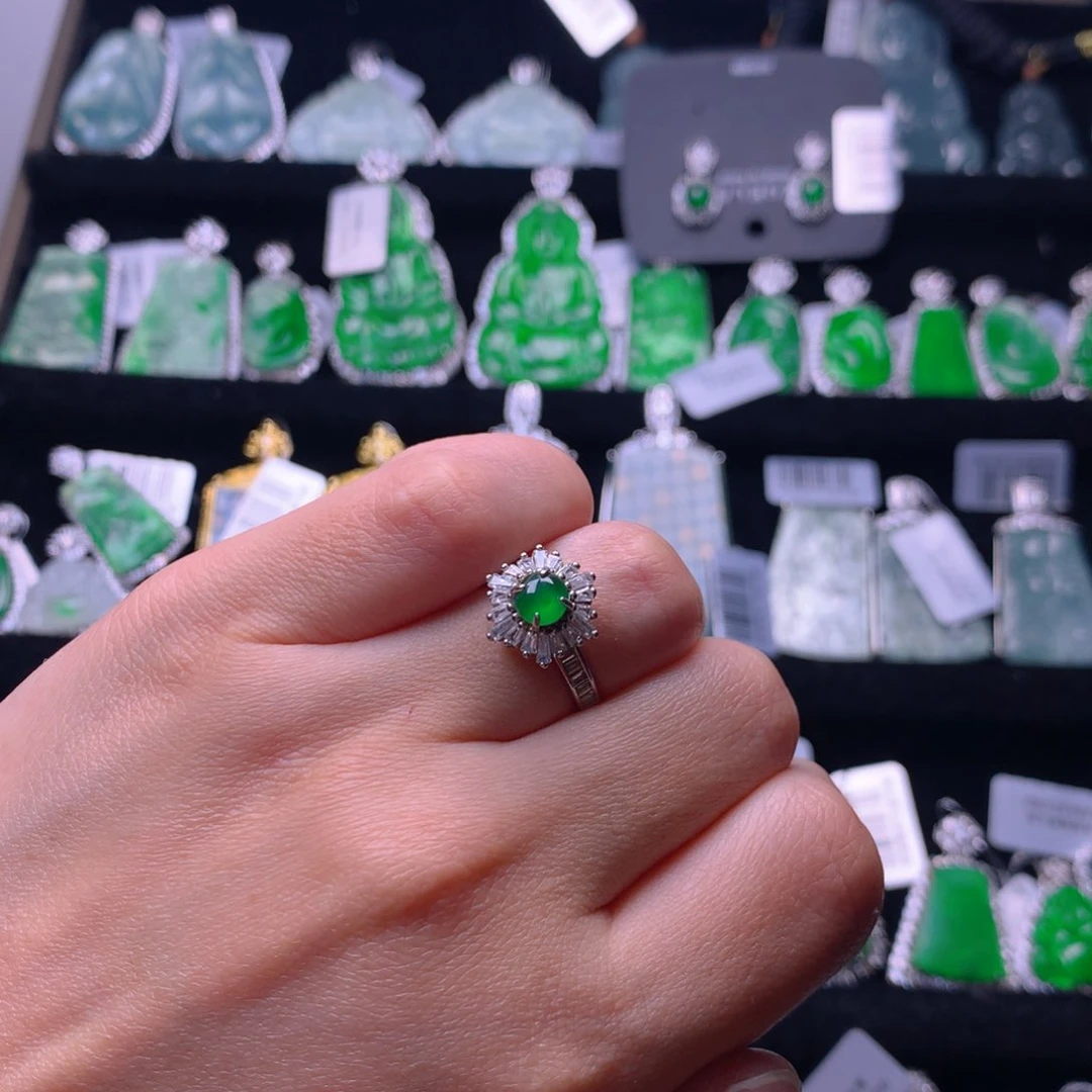 【闪购商品】银S925镶嵌戒指翡翠