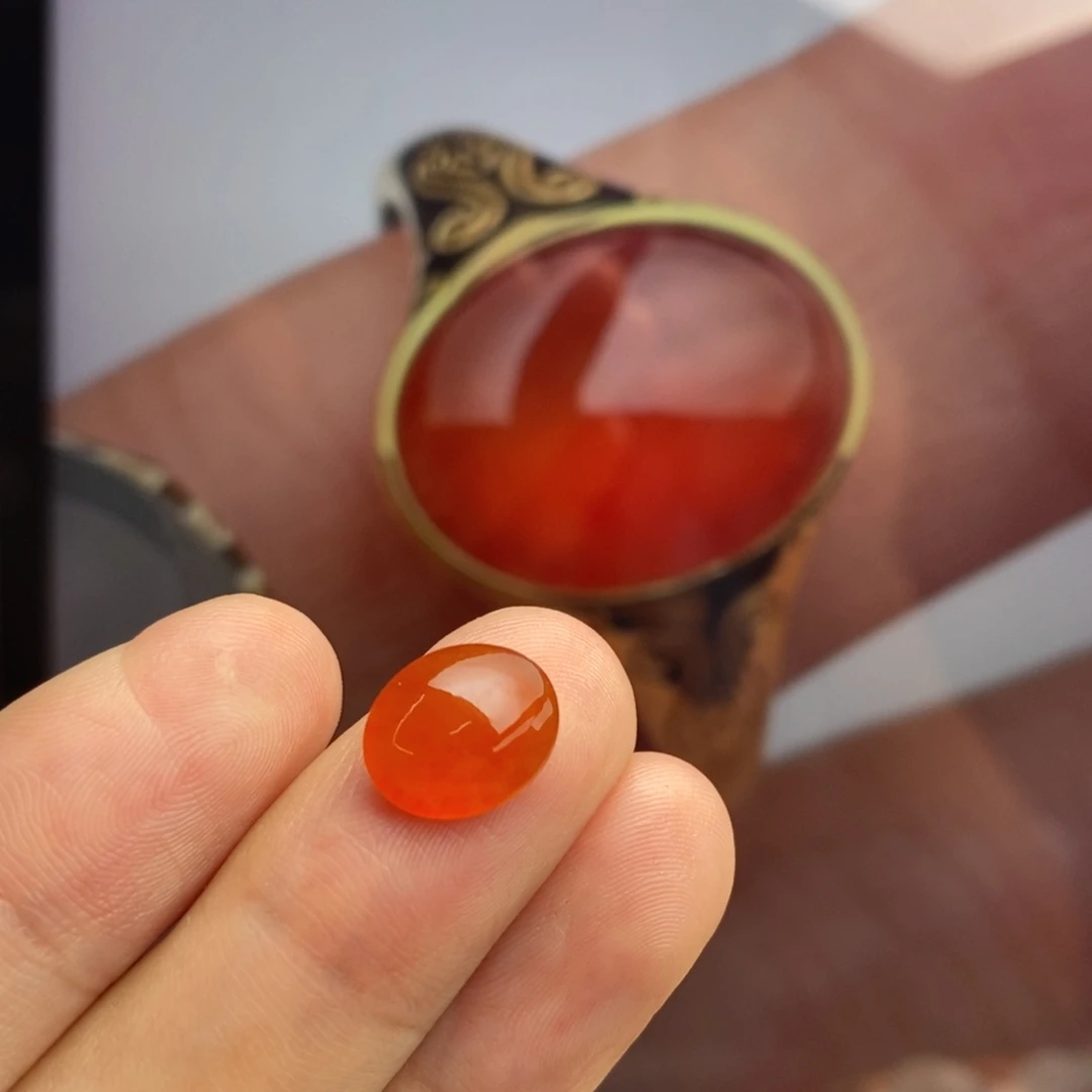 未镶嵌定制翡翠      冰红翡