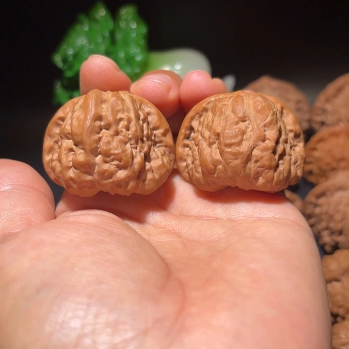 文玩核桃吊坠文玩核桃吊坠蛤蟆头40