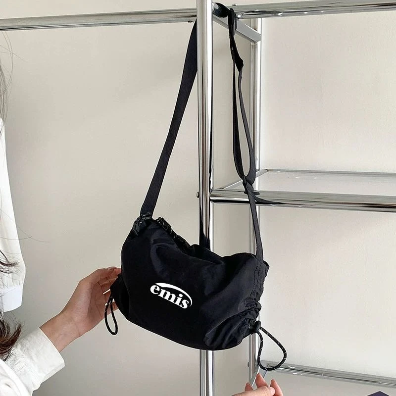 B-001-斜挎包日常需求的多种背法防水轻便运动单肩包斜挎包轻防水