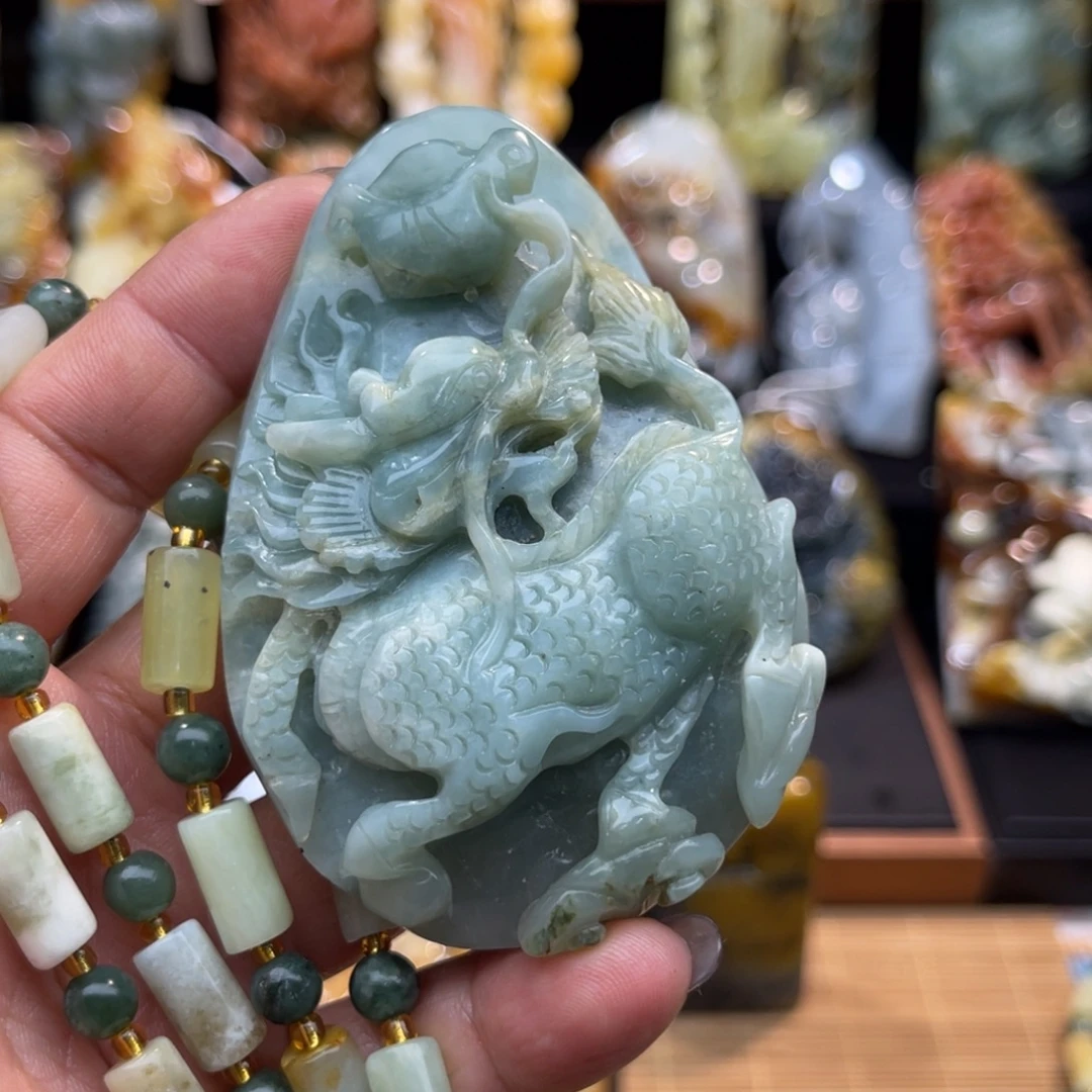蛇纹石玉未镶嵌吊坠(赠链)