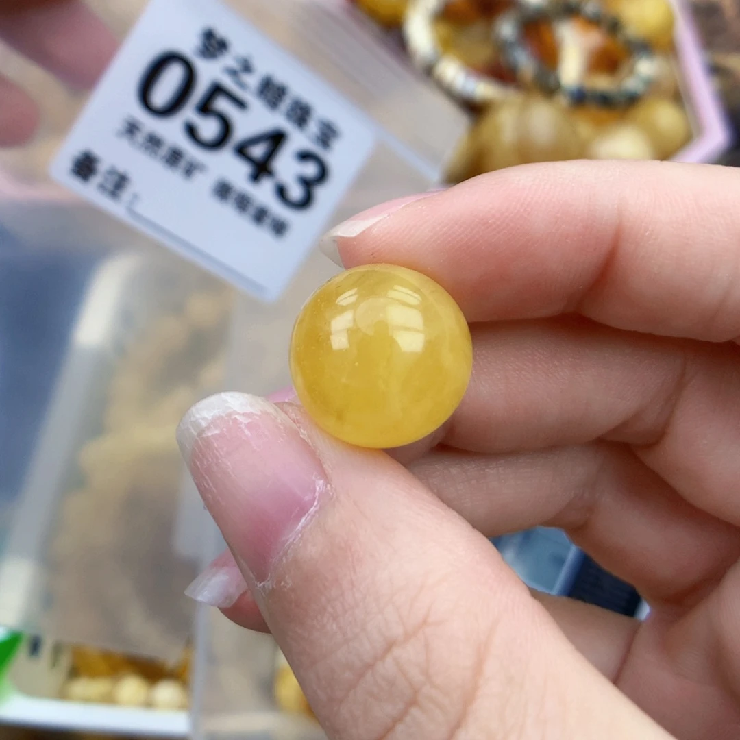 未镶嵌琥珀裸石15