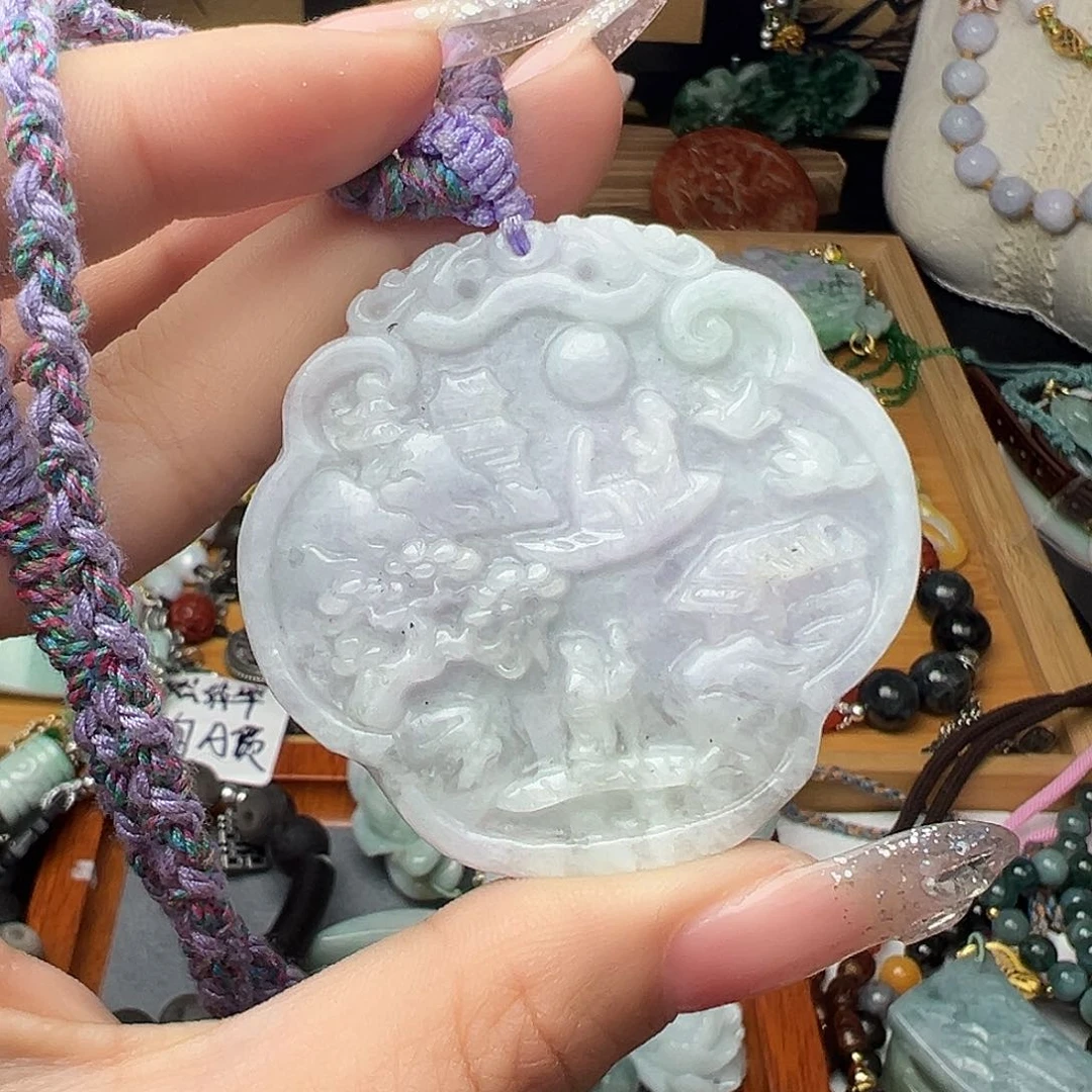 翡翠吊坠(赠链)未镶嵌吊坠