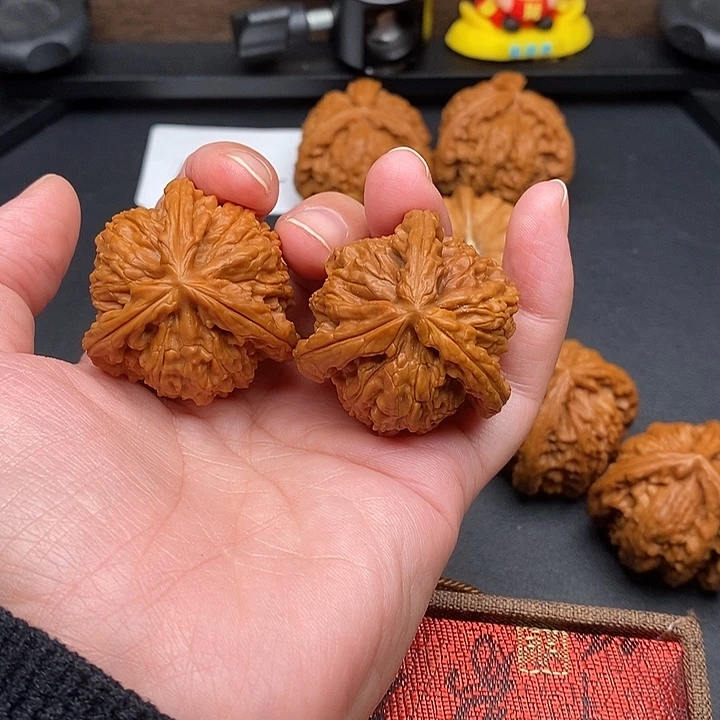 胶***菜文玩核桃把件白奔