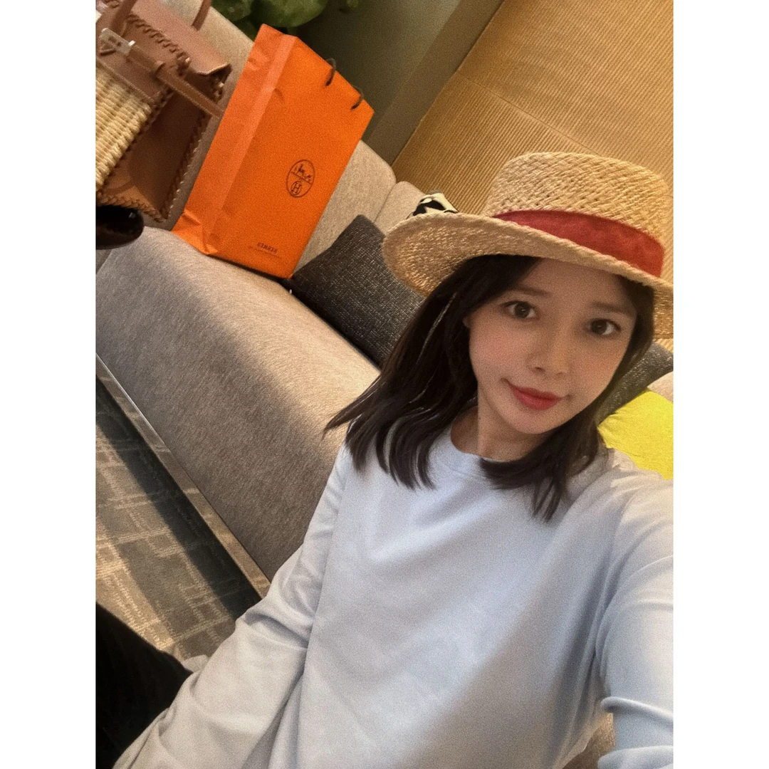 BETTER JOELAY-【慵懒长袖】时尚百搭简约T恤长袖潮流休闲风KH3613