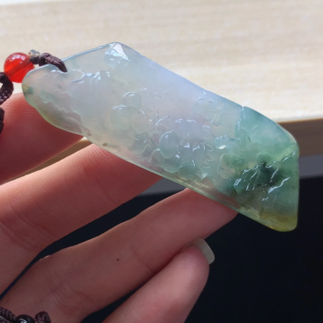 颈饰未镶嵌翡翠吊坠