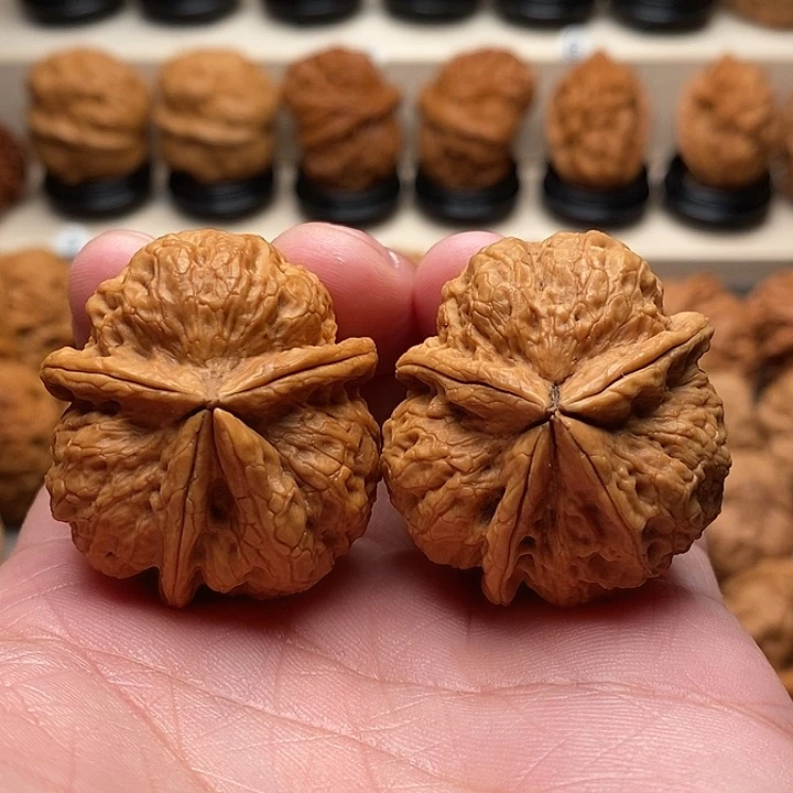 文玩核桃把件5…………………………