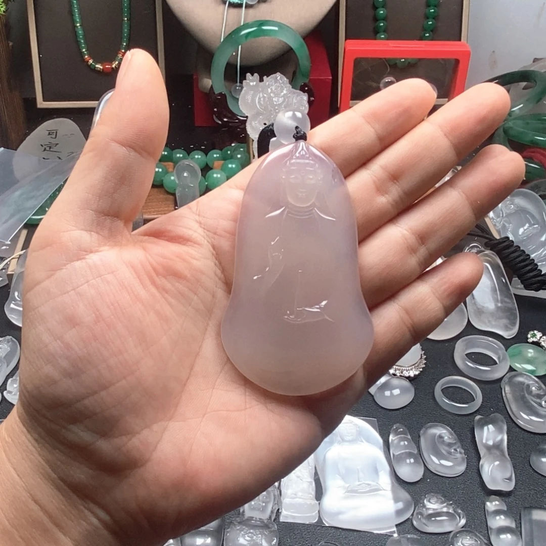 D***城颈饰未镶嵌石英质玉
