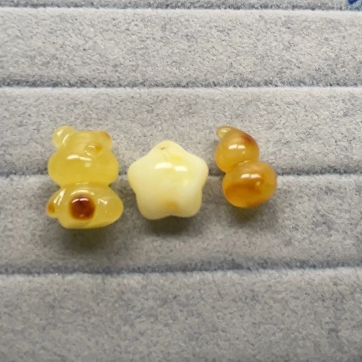 裸石琥珀未镶嵌我****儿天然蜜蜡配件