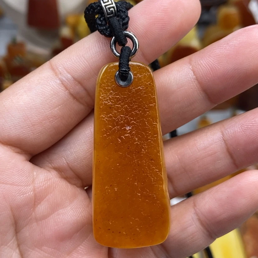 【闪购商品】琥珀颈饰未镶嵌