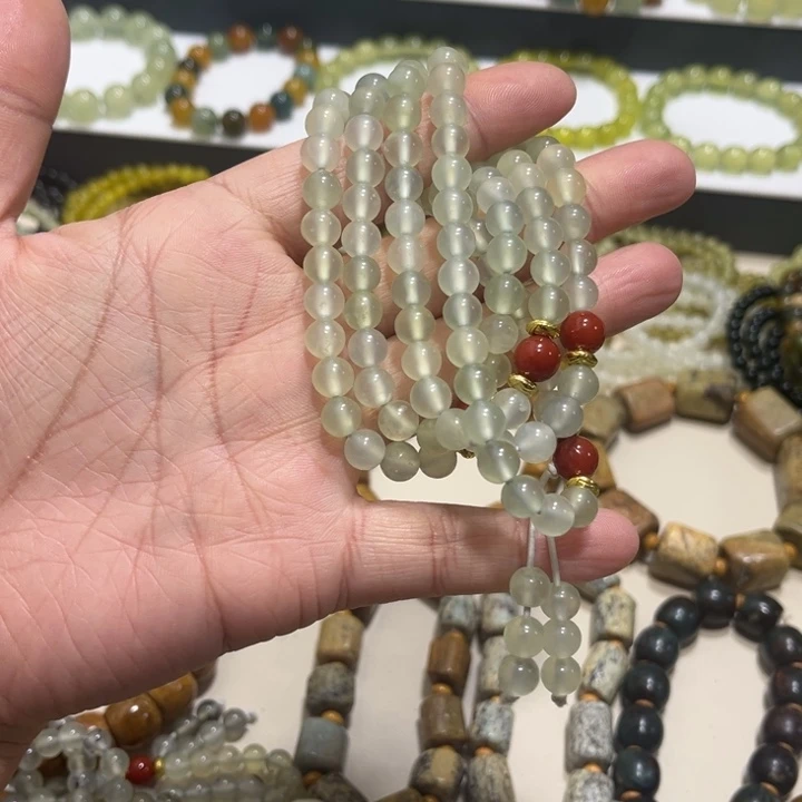 蛇纹石玉未镶嵌手链卡7.4