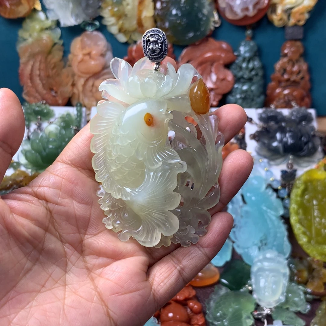 蛇纹石玉未镶嵌挂坠