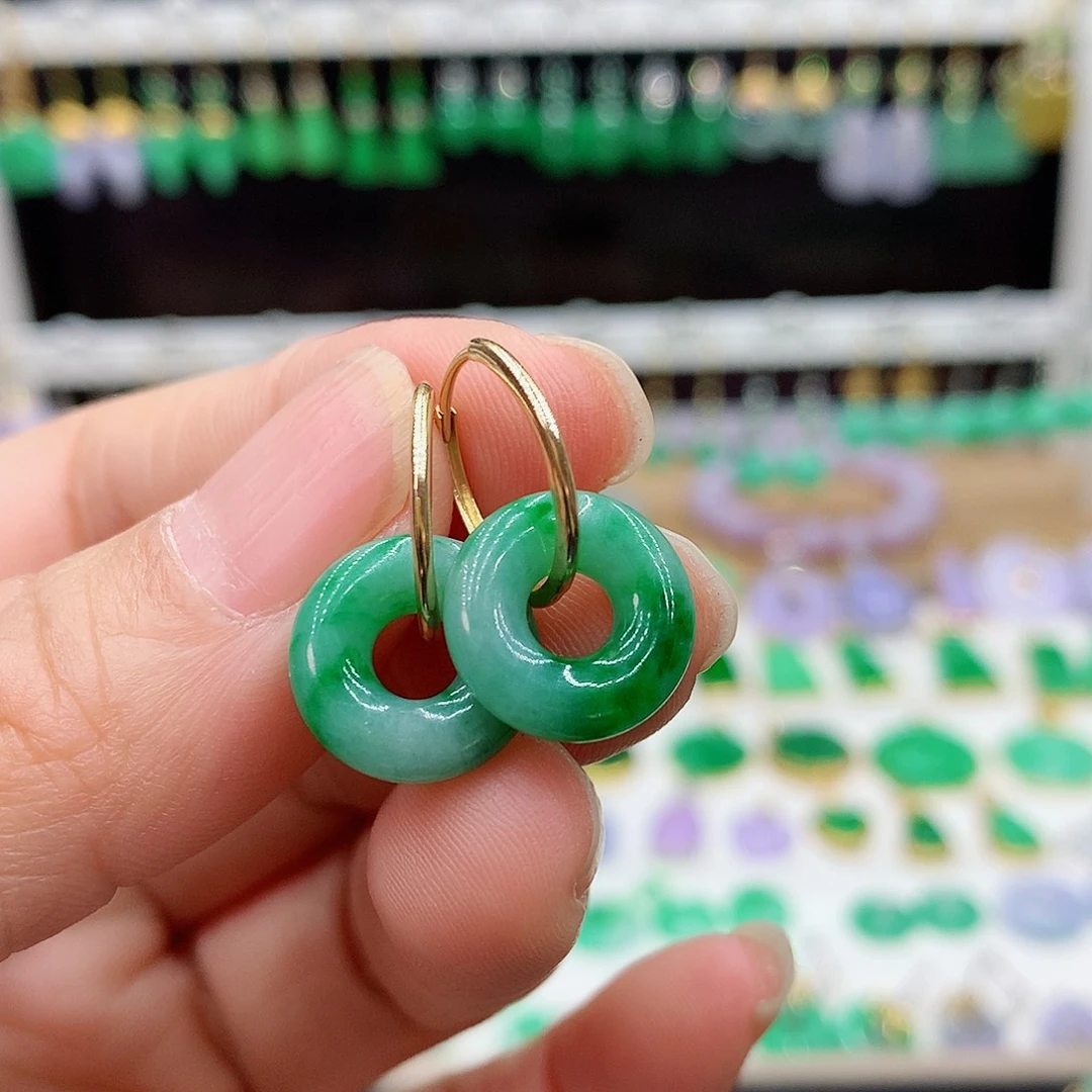 翡翠耳饰18K金镶嵌的