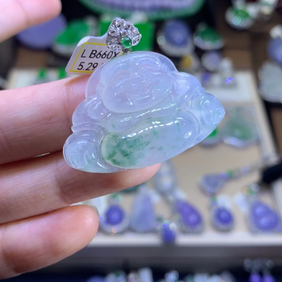 翡翠18K金镶嵌颈饰翡翠
