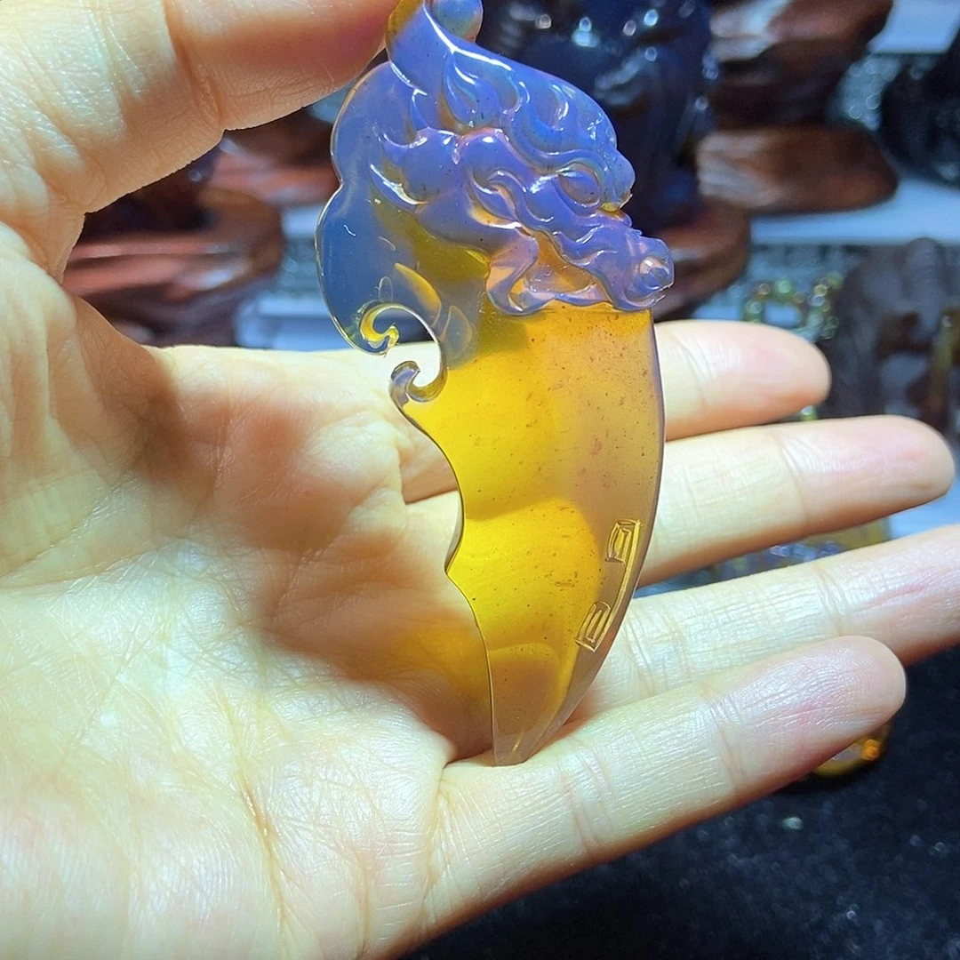 未镶嵌颈饰琥珀缅甸天然琥珀吊坠