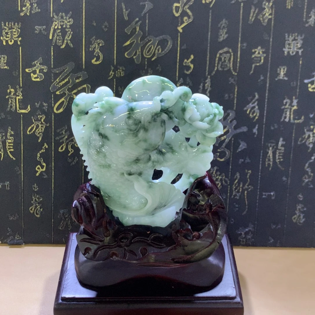 翡翠摆件未镶嵌瘦***王