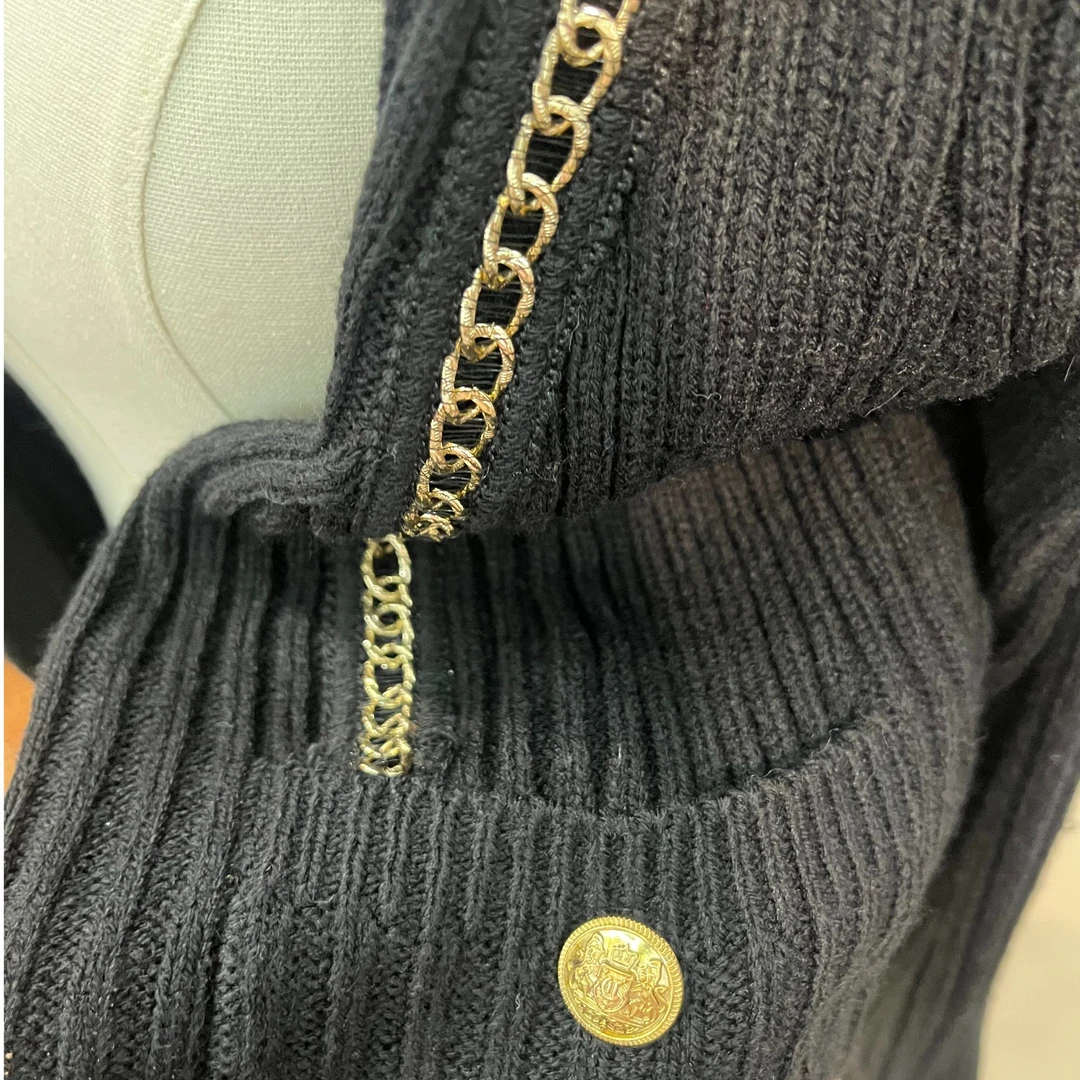 A125秋冬季新款女装时尚设计感小众奶系穿搭慵懒风毛衣外套上衣