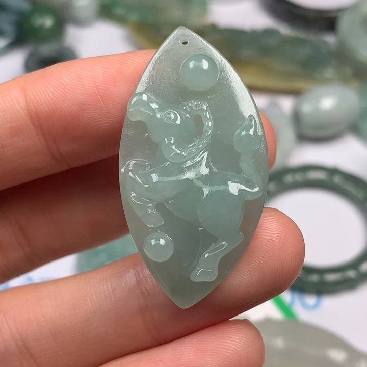 颈饰未镶嵌翡翠翡翠