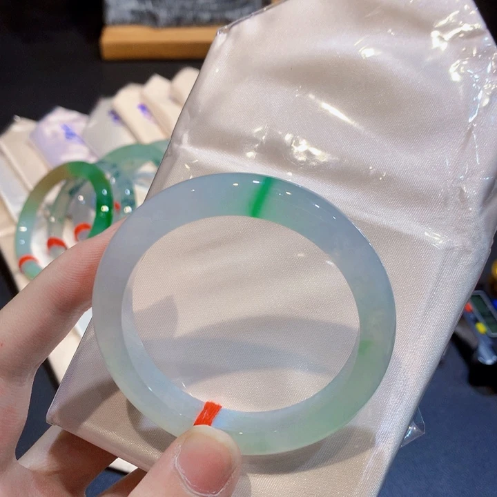 翡翠未镶嵌手镯翡翠手镯50圈口