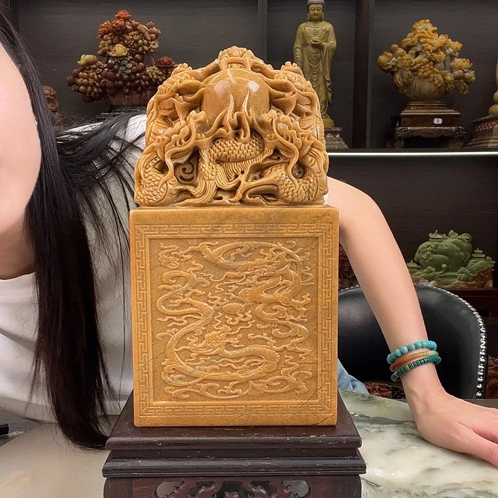 白***人寿山石印石。。。。。。。。。。。。